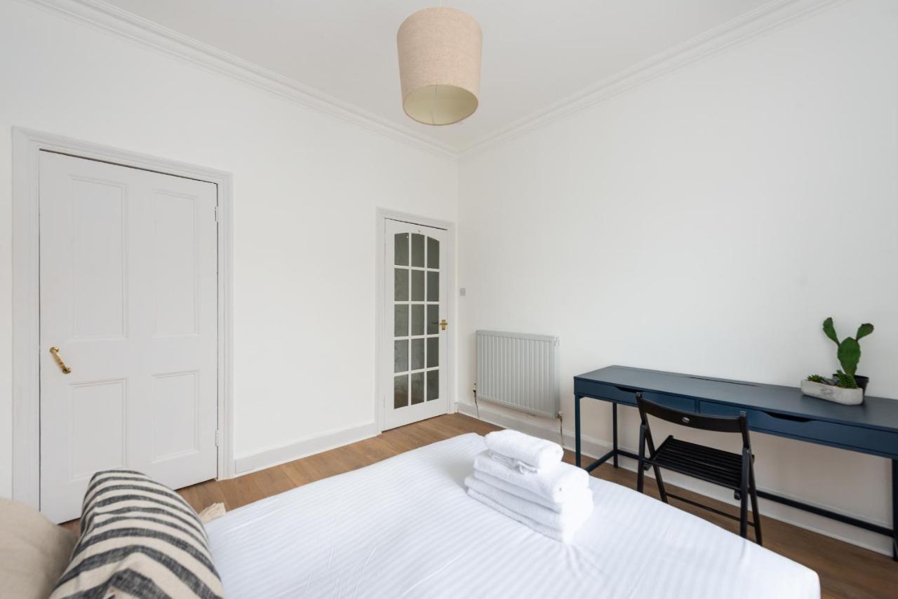Lovely 1-Bedroom Apartment In Edinburgh Kültér fotó